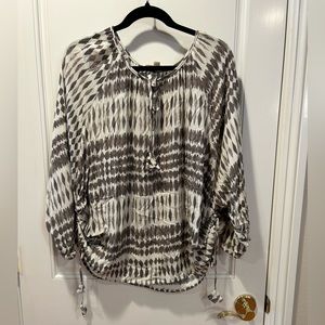 Love Stitch Boho Tan and Cream Geometric Print Blouse With Ruched Sides